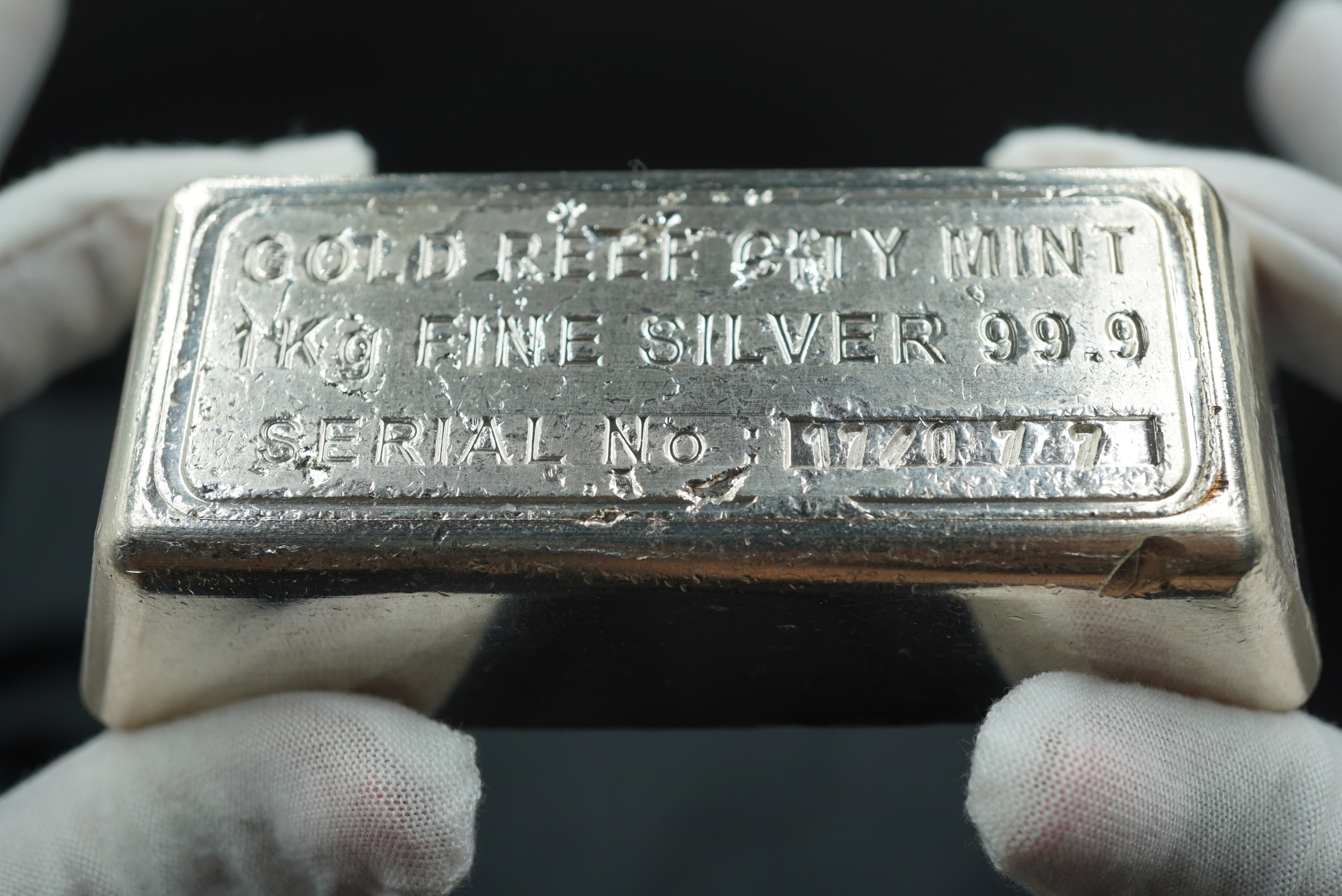 GRC 2013 1kg Fine Silver Bar